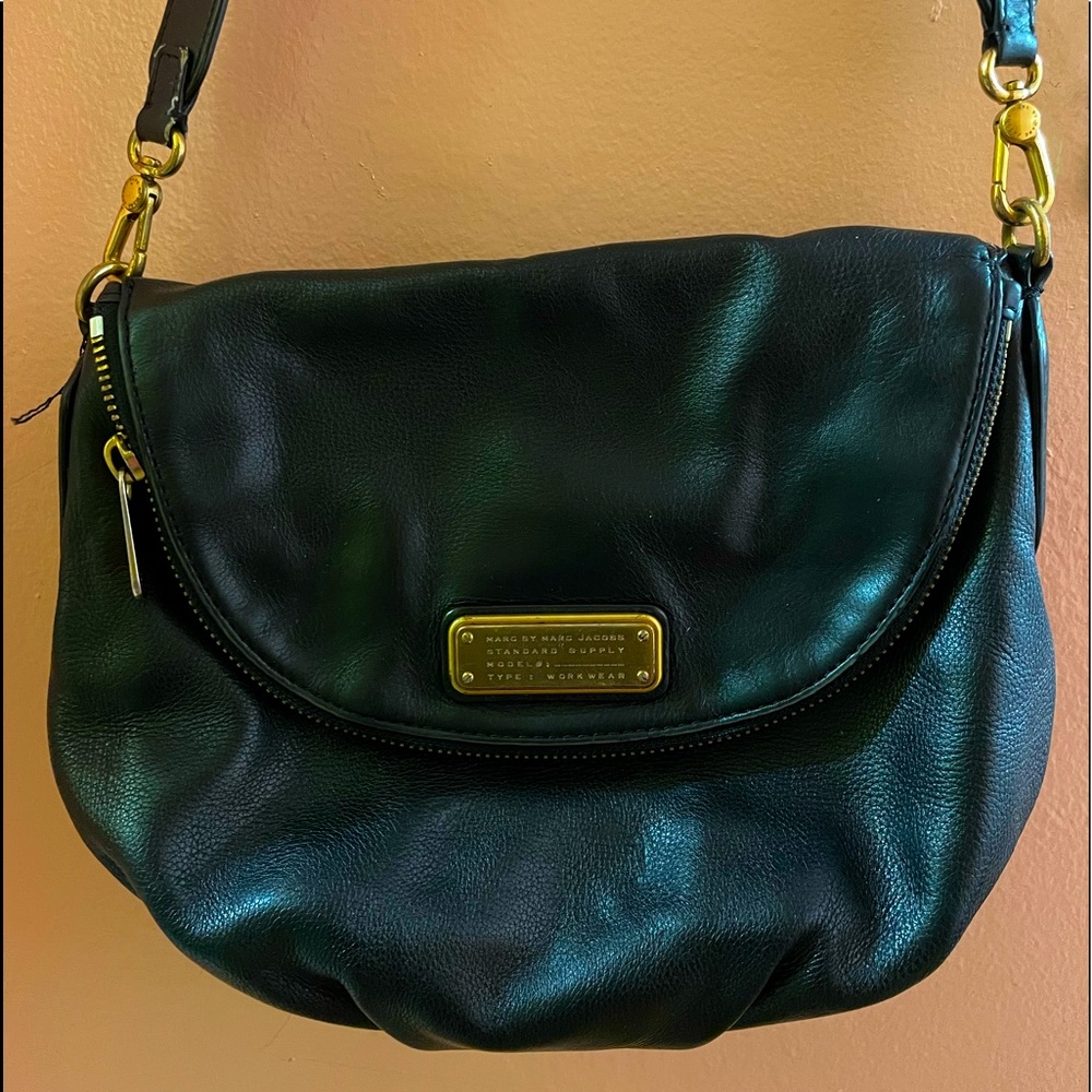 MARC BY MARC JACOBS Crossbody/Messenger  BAG - Great Condition (Used about 5-8x)